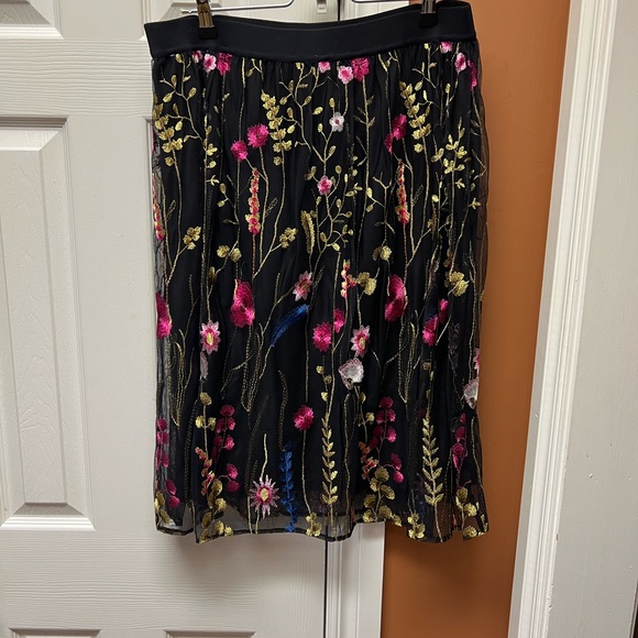 Susan Graver Dresses & Skirts - Susan Graver Black Skirt with Colorful Floral Embroidery
